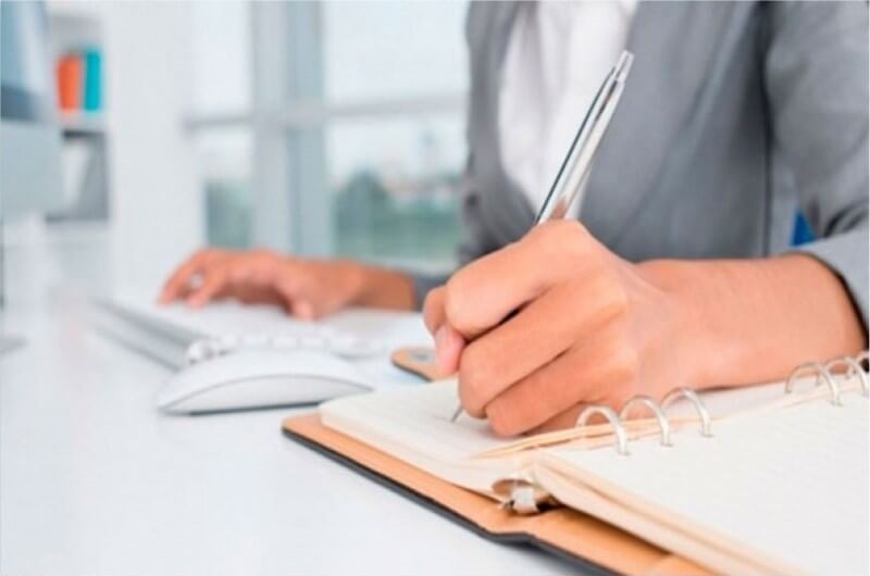 Auxiliar de Escritório